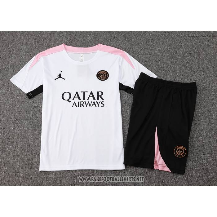 Tracksuit
 Paris Saint-Germain Jordan Short Sleeve
 2024-2025 White
 - Shorts
